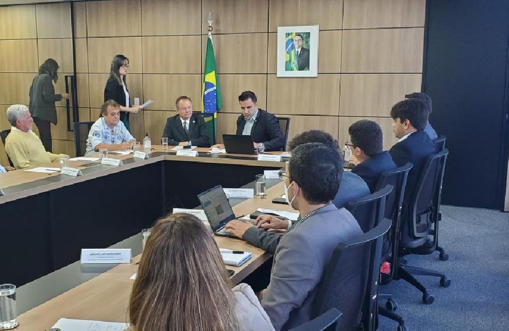 EM REUNIÃO COM O MINISTÉRIO DA INFRAESTRUTURA, SENADOR ZEQUINHA MARINHO SOLICITA A RETOMADA DA PAVIMENTAÇÃO DA BR-308