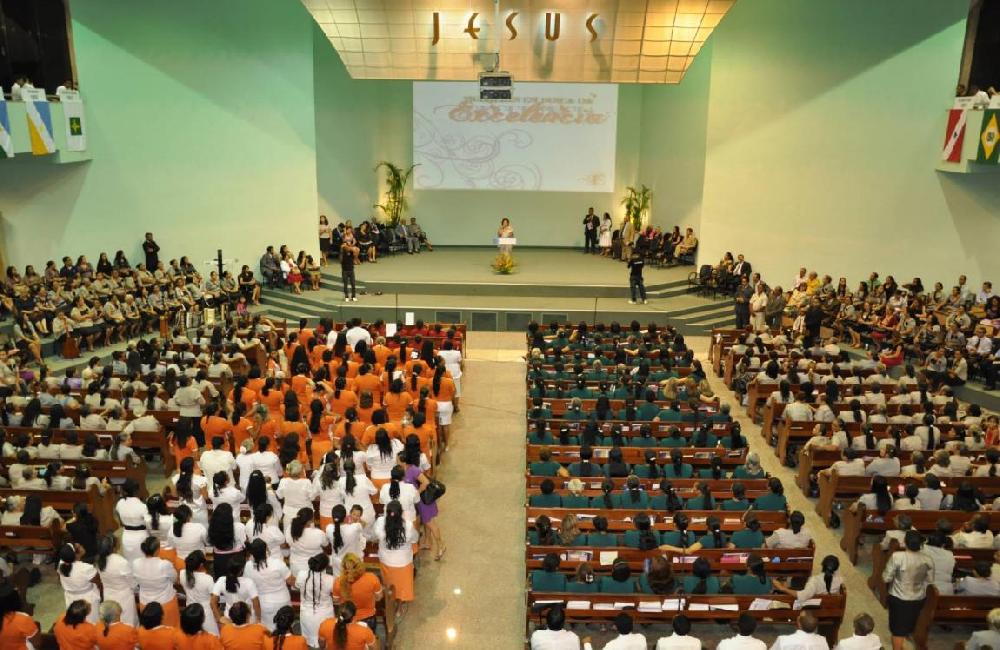 PROJETO DO SENADOR ZEQUINHA MARINHO RESGUARDA DIREITO DE TEMPLOS RELIGIOSOS DE SE MANTEREM ABERTOS