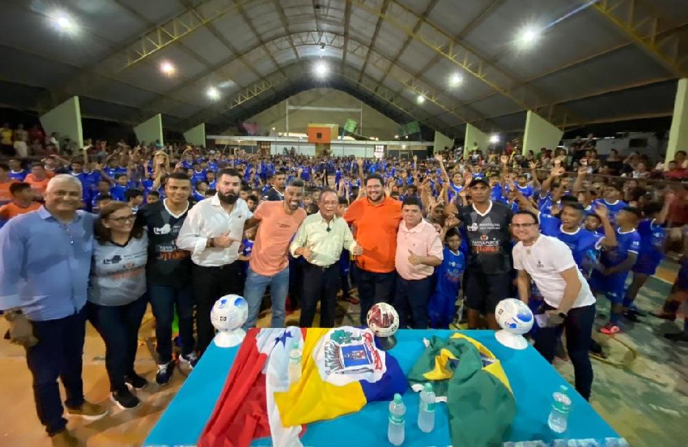 ZEQUINHA MARINHO E LÉO MOURA INAUGURAM POLOS DO PASSAPORTE PARA VITÓRIA