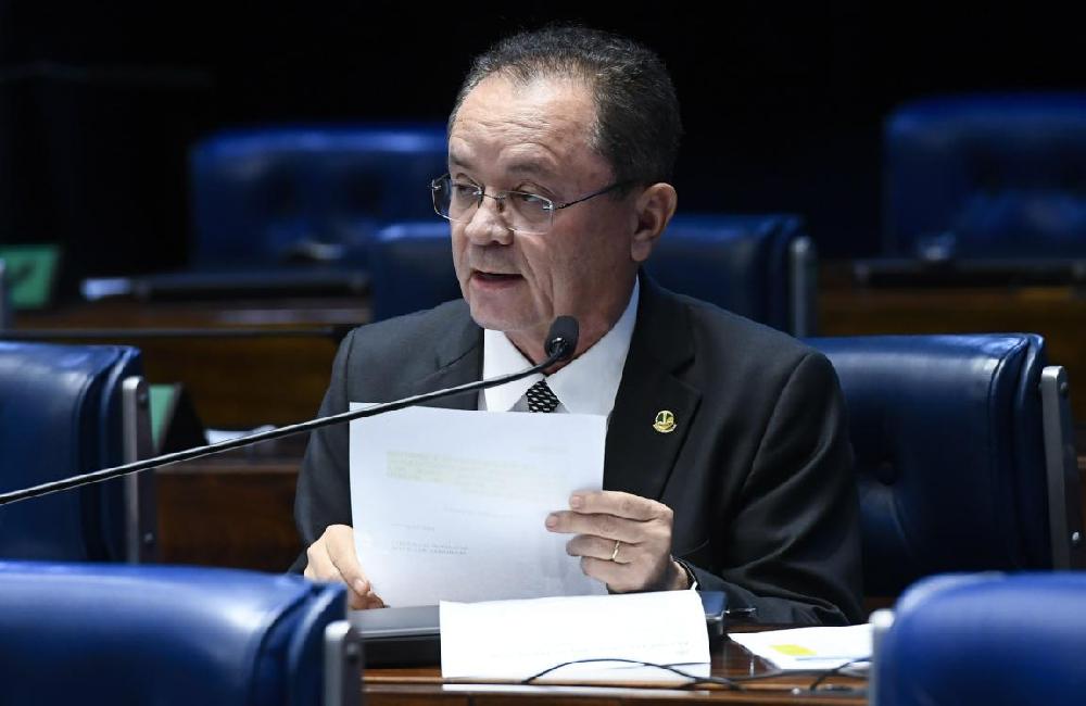 ZEQUINHA MARINHO HOMENAGEIA PROFISSIONAIS DE SAÚDE DO PARÁ NO SENADO FEDERAL